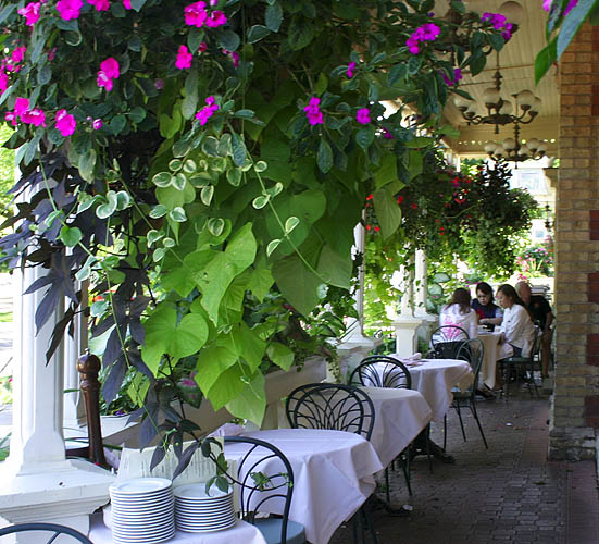 Sidewalk Cafe
