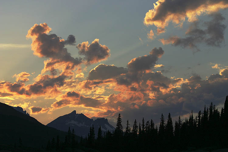 Sunset at the Icefields Centre