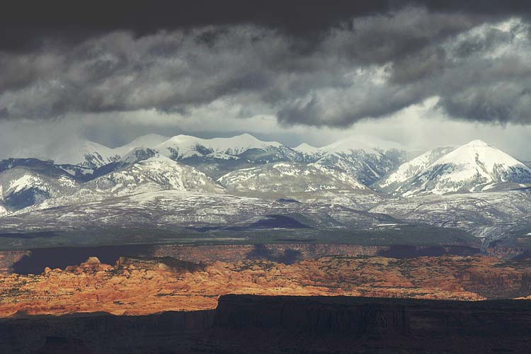 Storm Over the Mountains