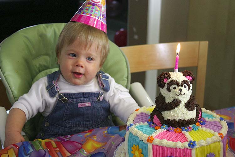 Eyeing That Cake