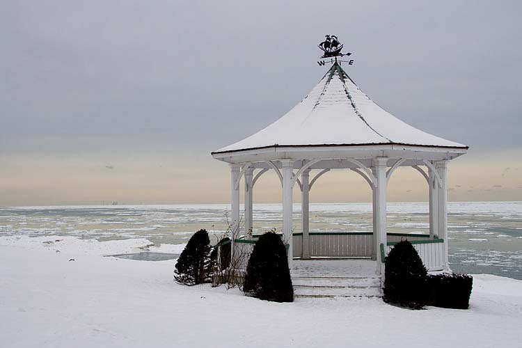 Frozen Bandstand