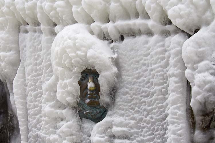 Icy Pompadour