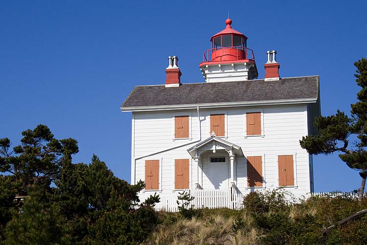 Yaquina Bay Lighthouse