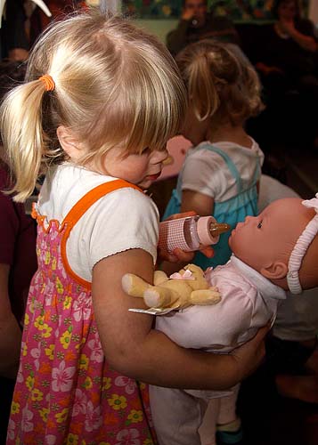 Feeding the New Baby