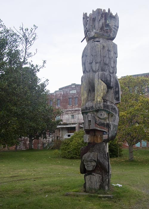 Decaying Totem Pole