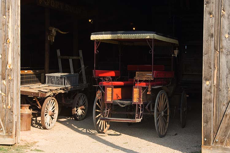 Gardel & Walker Livery Barn