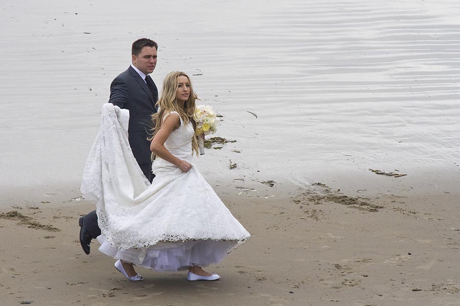 Time for some Wedding Photos on the Beach