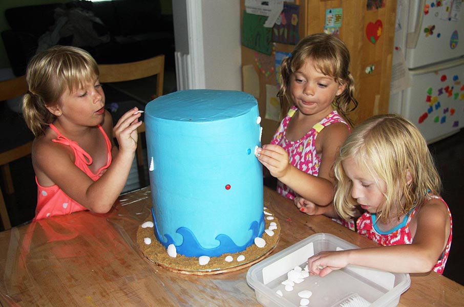Decorating a Birthday Cake for Grandpa