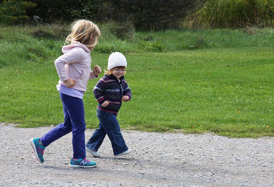 Teagan & Marie go for a Power Walk