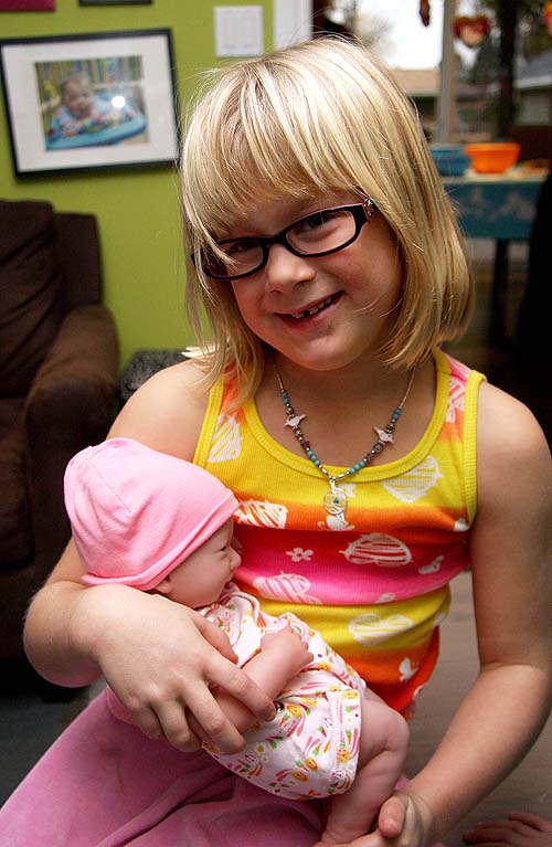 Rachel Loves Her New baby