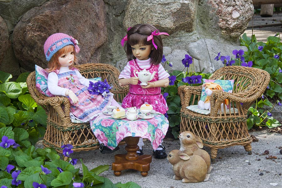 Tea in the Violets