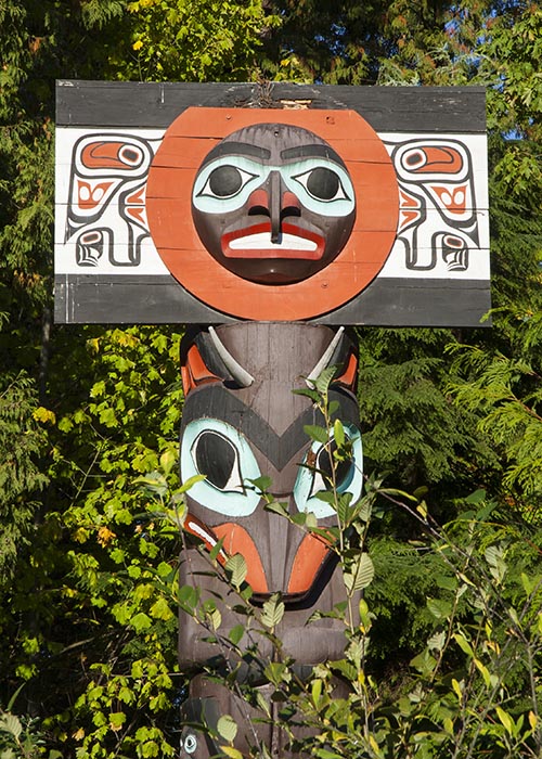 Skedans Mortuary Pole