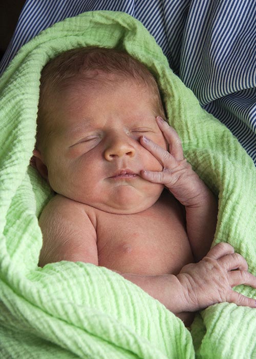 Getting Undressed for a Photo Shoot