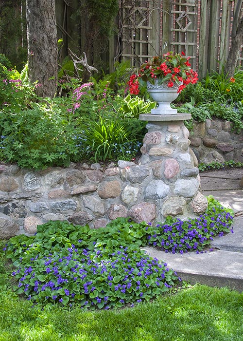 Pillar with Violets