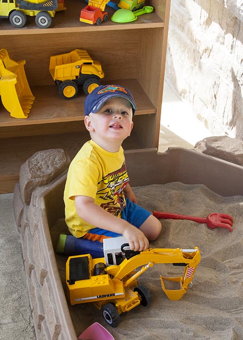 Elliot and His New Digger