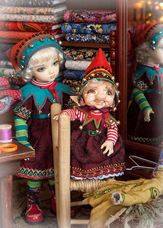 An Elf Outfit for Willie