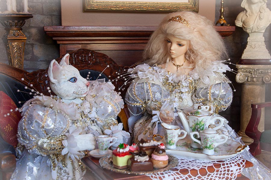 Tea with Themselves