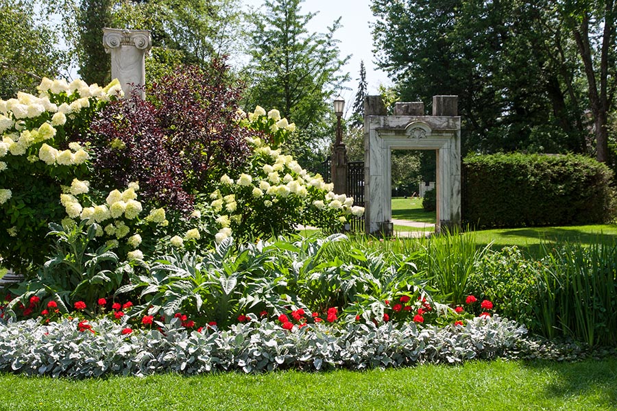 Gardens at the Ruins