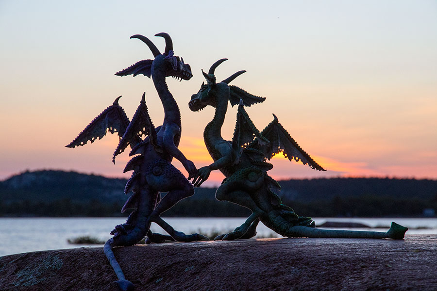Dragons in the Sunset