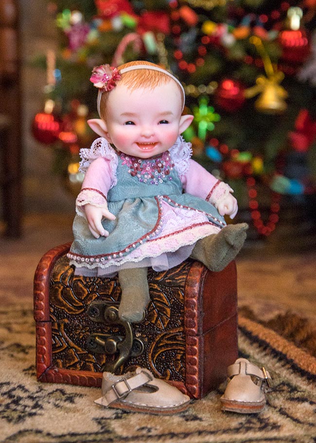 Baby Elf Mika