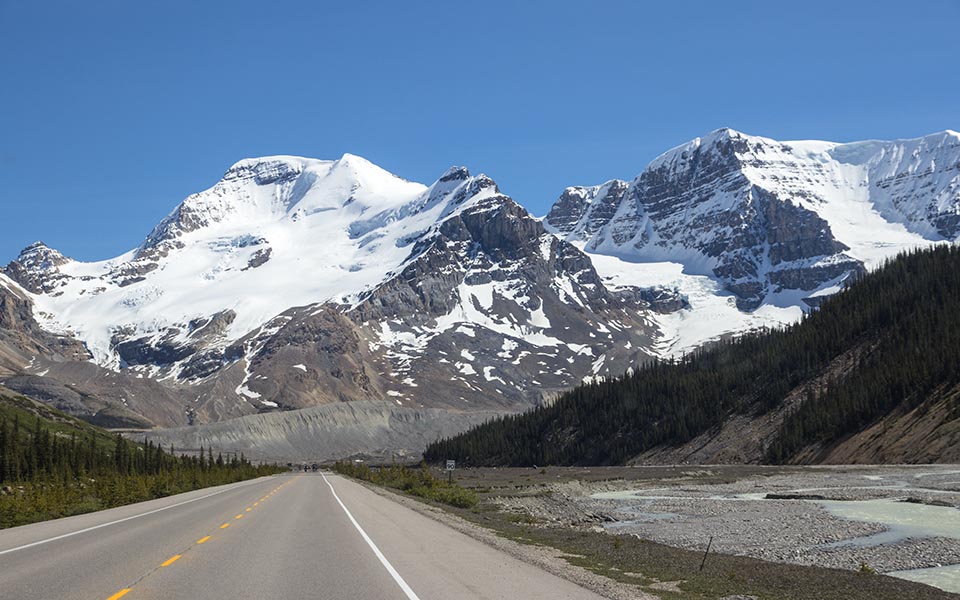 Approaching the Icefields Centre