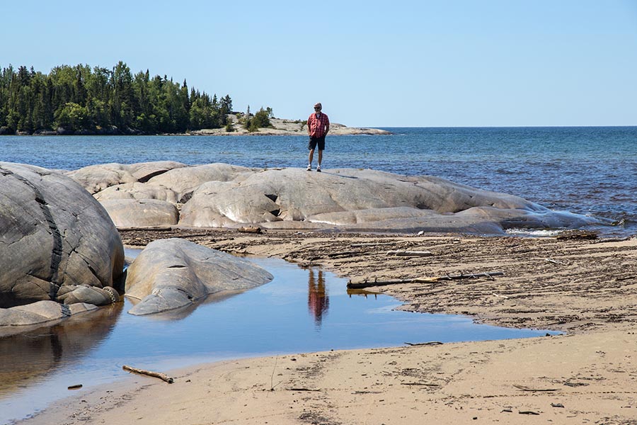 On the Rocks at Neys