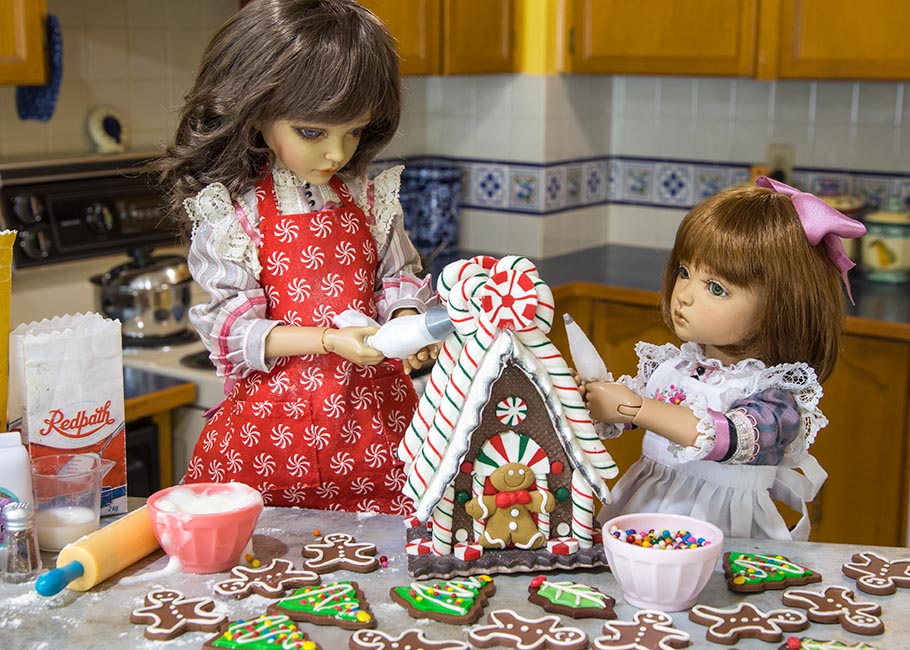 Finishing the Gingerbread House